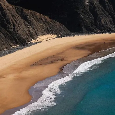 Valley House - Village Center With Lounge Rooftop 別荘